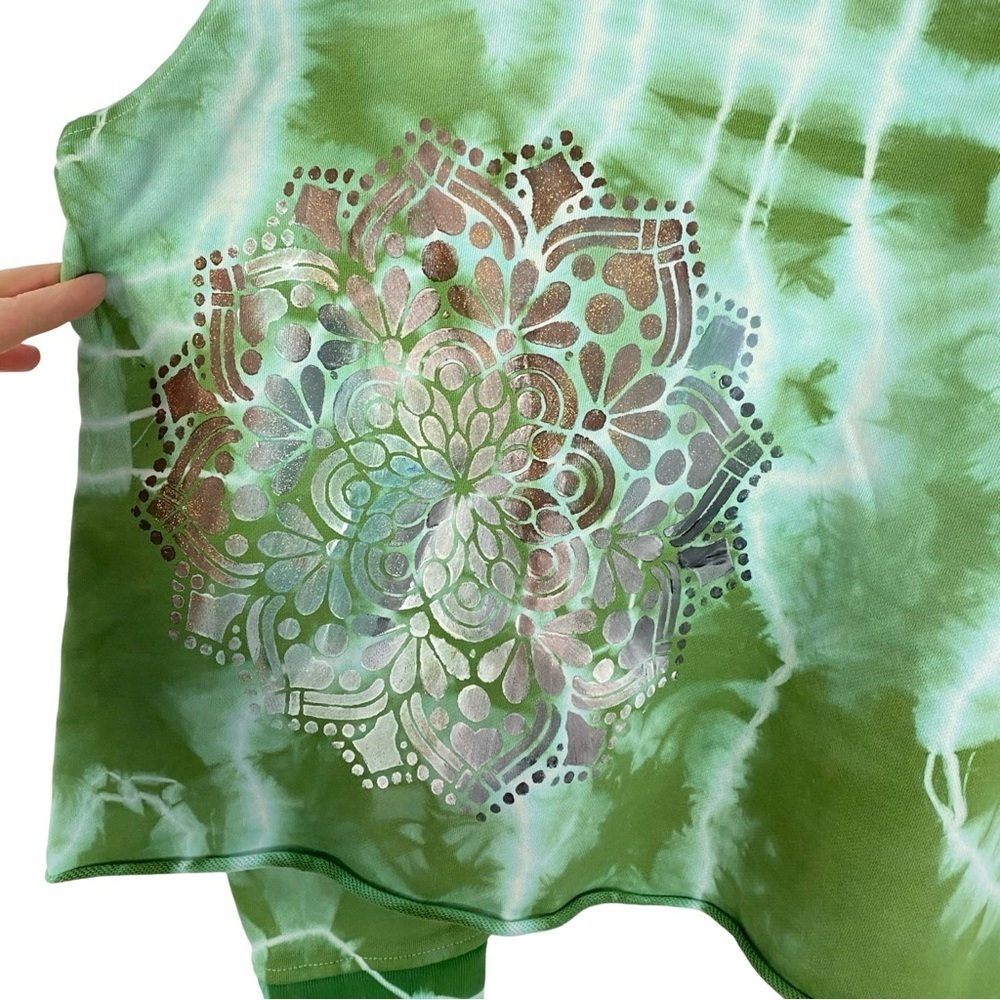 Handmade Tie Dye Sweatshirt Pullover Womens XL Green Hand Painted Floral Mandala - Picture 4 of 12